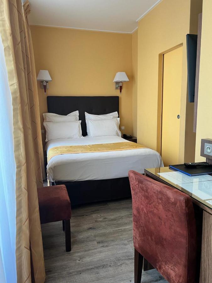 Hotel Capitole 보솔레이 외부 사진