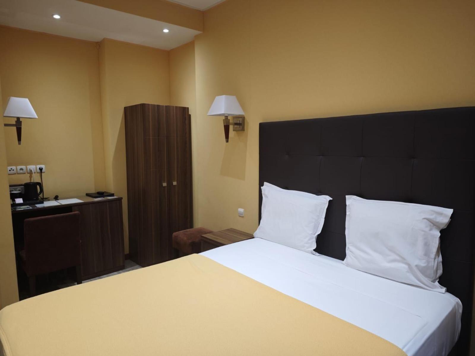Hotel Capitole 보솔레이 외부 사진